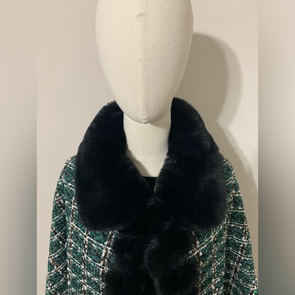 Green, Brown, and Creme Plaid Tweed Mix Color Fur Cape - Picture 7 of 15